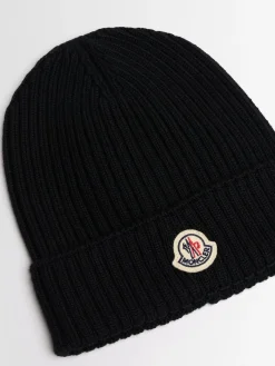 Virgin wool beanie
