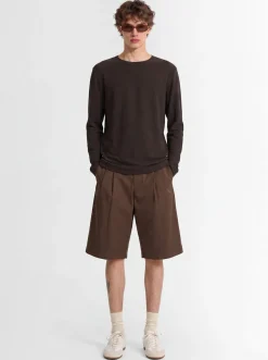 Wide Bermuda pants