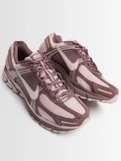 Zoom Vomero 5 sneakers